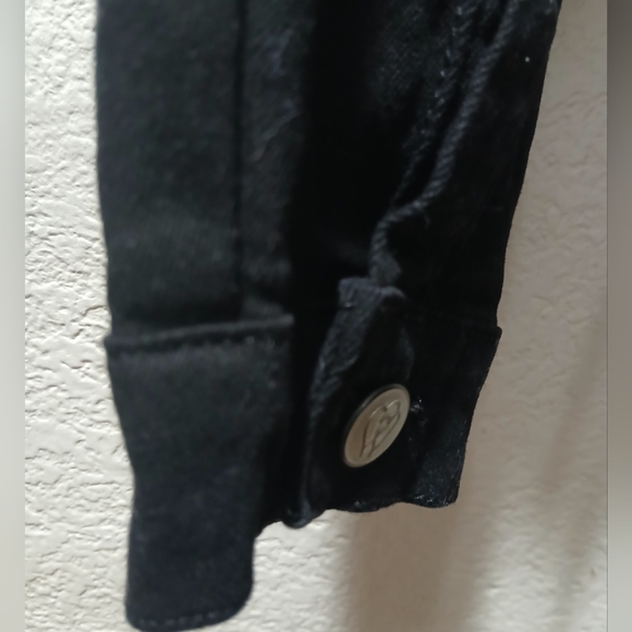Jacket size m color black button up - Picture 3 of 5